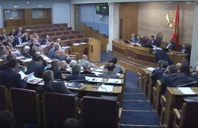 Skupština odložila raspravu za ponedeljak