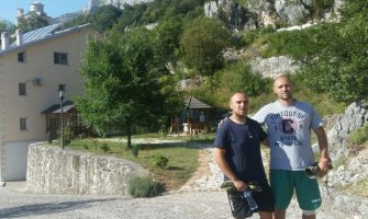 Želja se ostvarila nakon 8 dana: Dva druga prepješačila 320km do manastira Ostrog