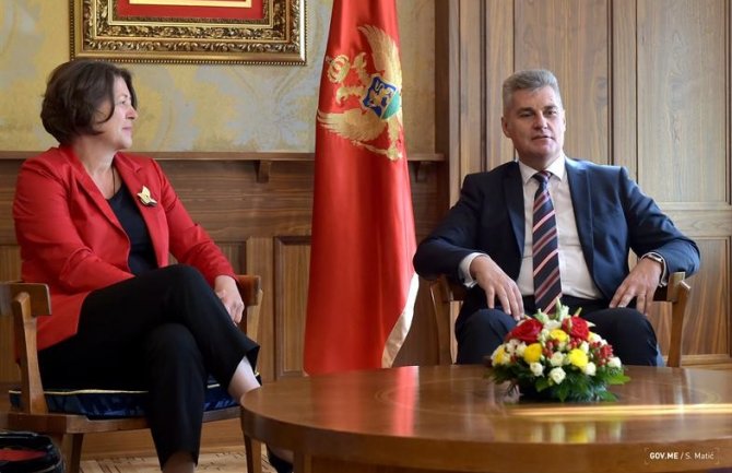 Bulc: Nadamo se da se Crna Gora predložiti dobre projekte