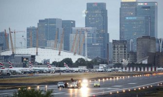 London: Demonstranti na aerodromu uhapšeni, otkazana većina letova