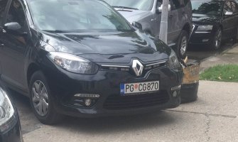 CKM: Za poslanike ne važe saobraćajni propisi