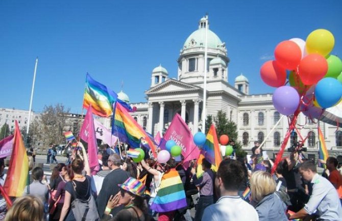 Fotografija sa beogradskog Prajda hit na internetu (Foto)