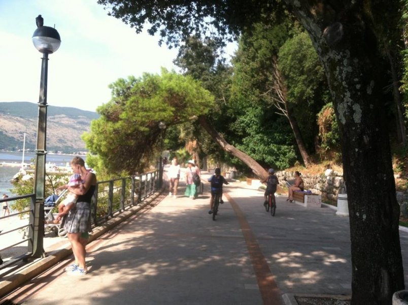 1442934010210831993261472528076733n