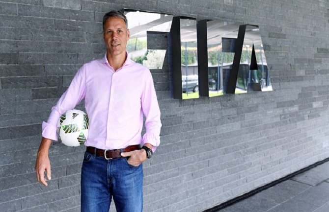 Van Basten tehnički direktor FIFA-e