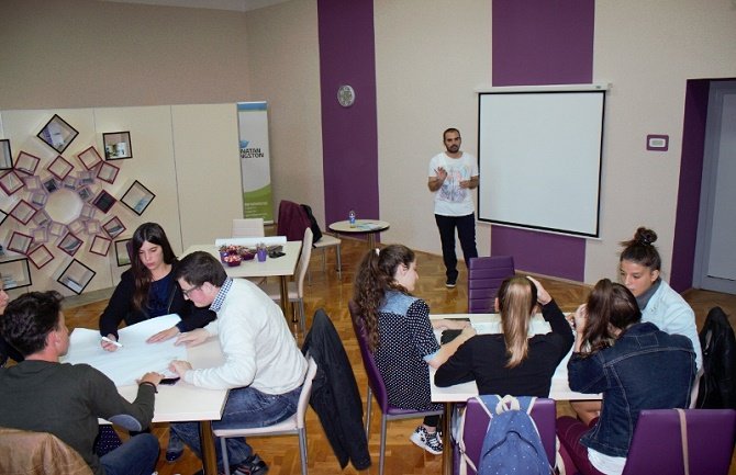 Glas mladih treba da bude jači