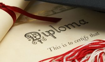 Devet doktora nauka i 276 magistara u CG čeka posao