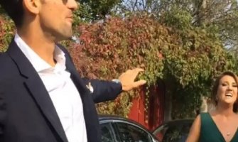 Đoković se ponovo latio mikrofona: Luckasta si ti... (VIDEO)