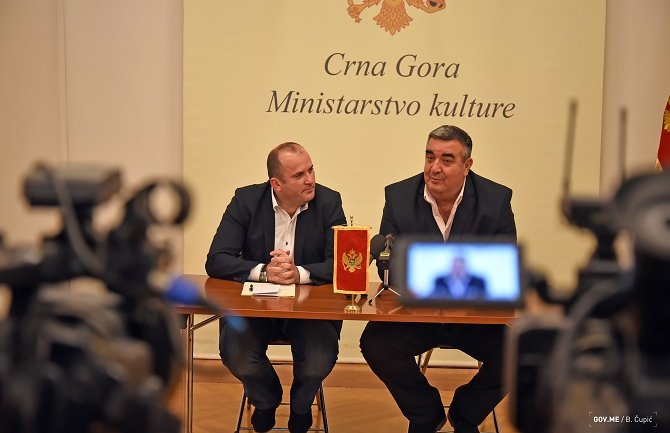 Zaposlenima u oblasti kulture veći koeficijenti, odmori, stanovi...