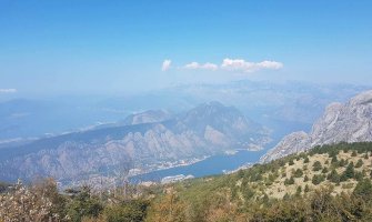  Pretežno sunčano, do 27 stepeni