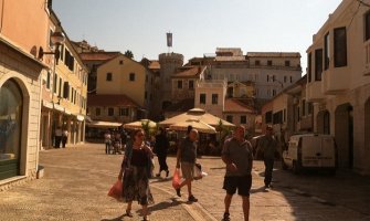 Crnu Goru u avgustu posjetilo preko pola miliona turista