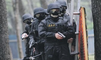 Kamp za elitne jedinice kasni sa izgradnjom