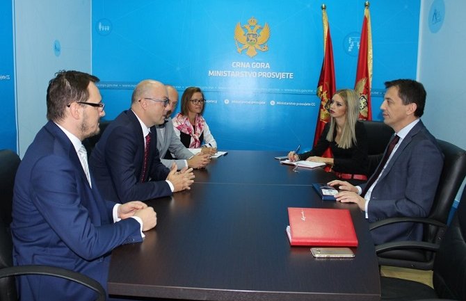 Međunarodna saradnja u oblasti visokog obrazovanja bitna za studente i profesore