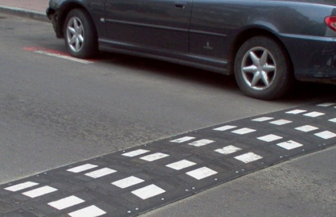 Studenti pokrenuli peticiju za postavljanje ležećih policajaca kod Capital Plaze