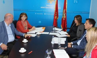 Pronaći trajno rješenje za asistenta u nastavi