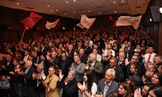 Izbori pobuna mladih protiv korumpiranih