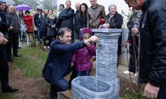 Ivanović: Otvaranje vodovoda boli samo neradnike