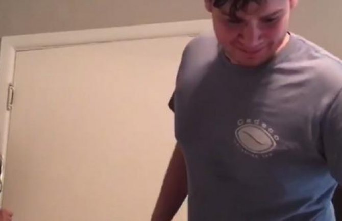 Iznenađenje  sakrila u dječjoj igrački: Reakcija njenog muža oduševila svijet (VIDEO)