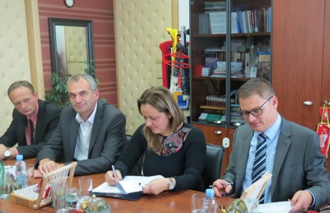  Potpisani ugovori za sanaciju odlagališta otpada u Plavu i izgradnju PPOV-a na Vranjini