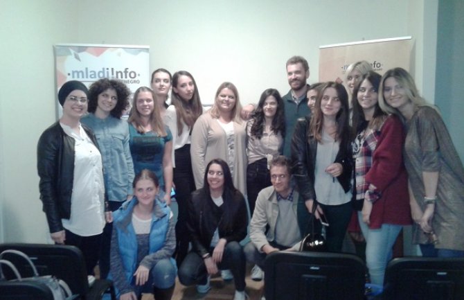 Momčilo Otašević otvorio Školu javnog nastupa 