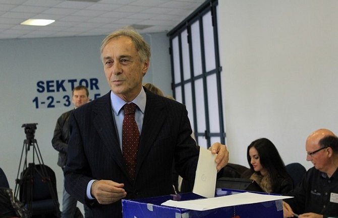 Glasao Lekić: Ovi izbori su važni, CG na raskršću