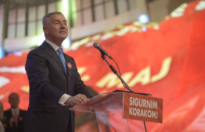 Već 25 godina postoje dobri razlozi zbog kojih Đukanović mora da ostane na vlasti