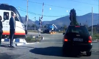 Izbjegnuta nesreća zahvaljujući savjesnim vozačima