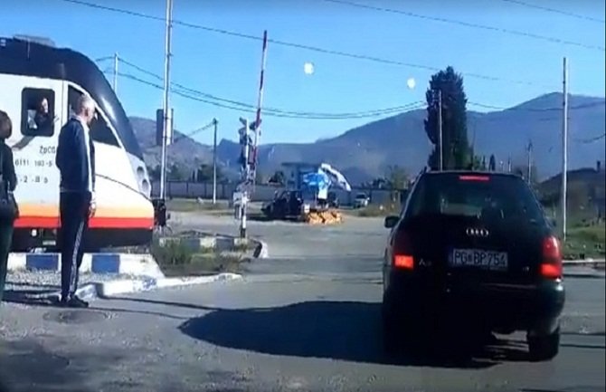 Izbjegnuta nesreća zahvaljujući savjesnim vozačima