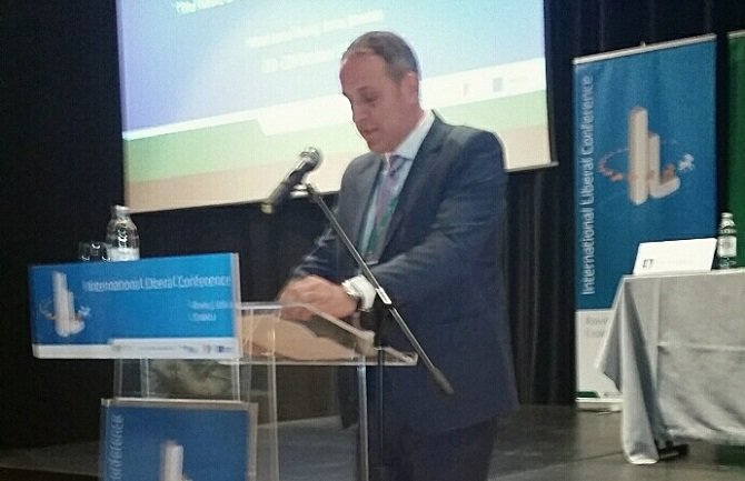 Popović: Crna Gora sjajan primjer evroatlanskog puta 