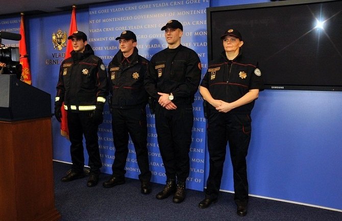 Policajci od sjutra u novim uniformama