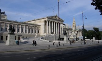 Gorio austrijski parlament, nema povrijeđenih