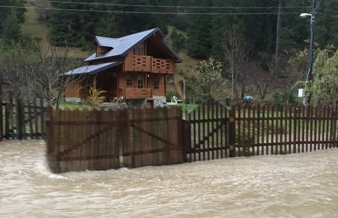 U Rožajama proglašeno vanredno stanje zbog poplava