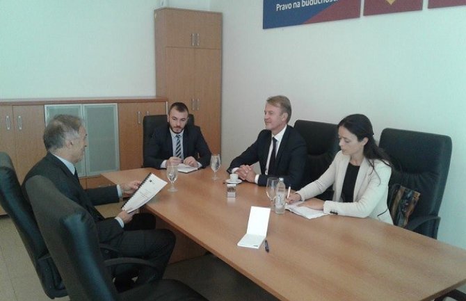 Lekić:  Vujanović krši demokratska pravila i otvoreno ponižava manjine