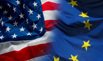 Tramp odgađa trgovinski sporazum između SAD i EU
