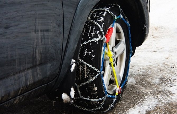 Od danas obavezna zimska oprema