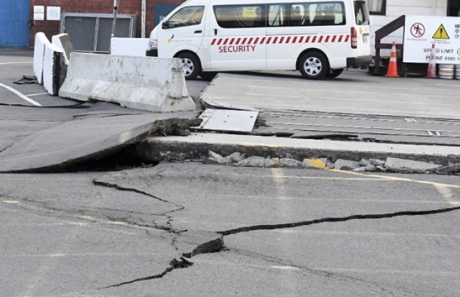 Novi Zeland: Turisti i lokalni stanovnici evakuisani, jaki odroni presjekli putne pravce(FOTO)