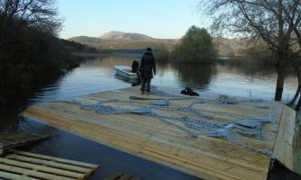 Postavljena platforma za gniježđenje pelikana