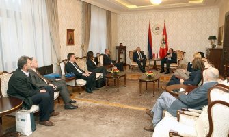 Dodik za veću saradnju sa Srbima iz Crne Gore