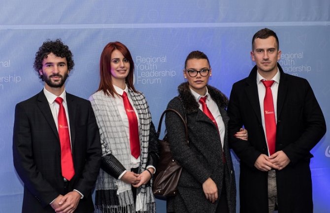 Mlade demokrate na Forumu mladih lidera u Novom Sadu