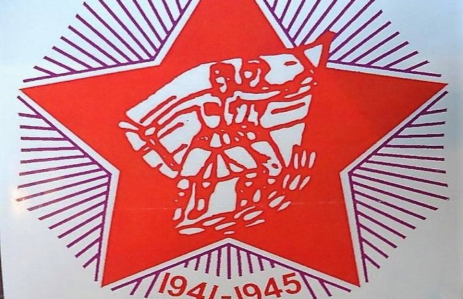 Pljevlja: Skinuta zastava trobojke s petokrakom sa Spomenika na Stražici