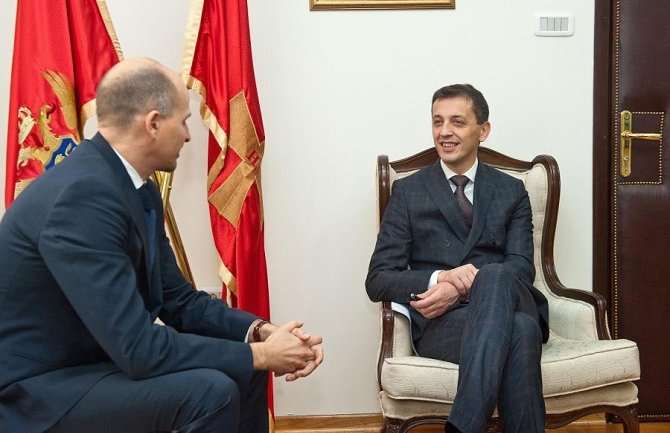 Poša-Bošković: Crna Gora spremna za sljedeći veliki korak – punopravno članstvo u NATO
