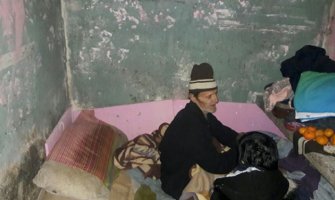 Pomozimo Životi i Zoranu: Život dva šezdesetogodišnjaka u napuštenom toaletu(FOTO)