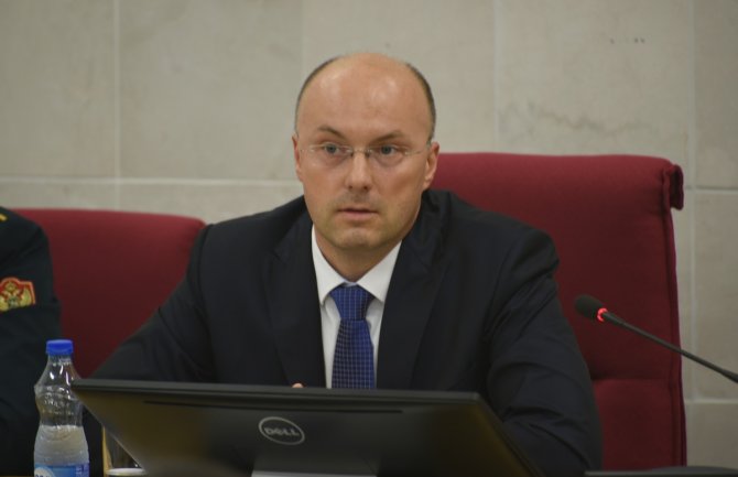 Opozicija treba da se vrati u Skupštinu