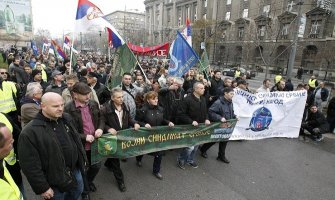 Danas u minut do 12 protest vojske i policije