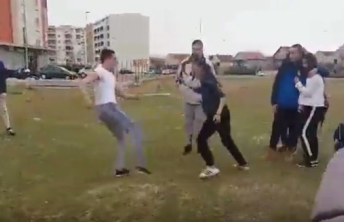 Podgorica: Objavljen snimak tuče osnovaca(VIDEO)
