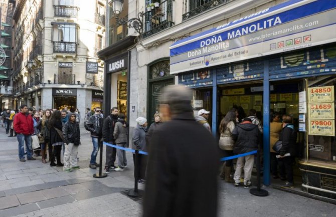 Španija: Nagradni fond Božićne lutrije premašio 2,5 milijarde eura