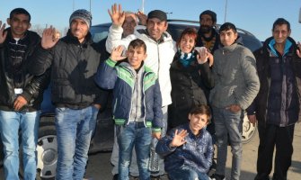 Austrijski policajci zatečeni: Deset Bugara u kršu od automobila