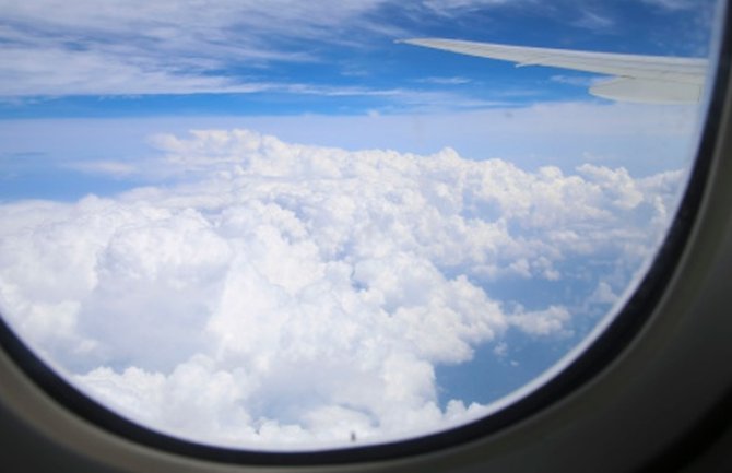 Putnici Montenegro airlinesa zbog kvara prenoćili u Frankfurtu