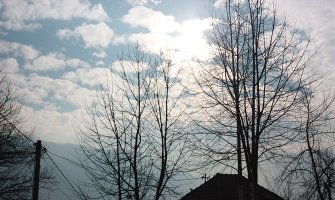 Djelimično sunčano, krajem dana padavine na sjeveru