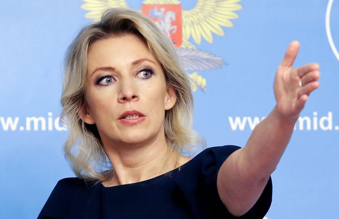 Marija Zaharova u jeleku: Dačiću, kad si uspio da mi uzmeš mjeru?(FOTO)