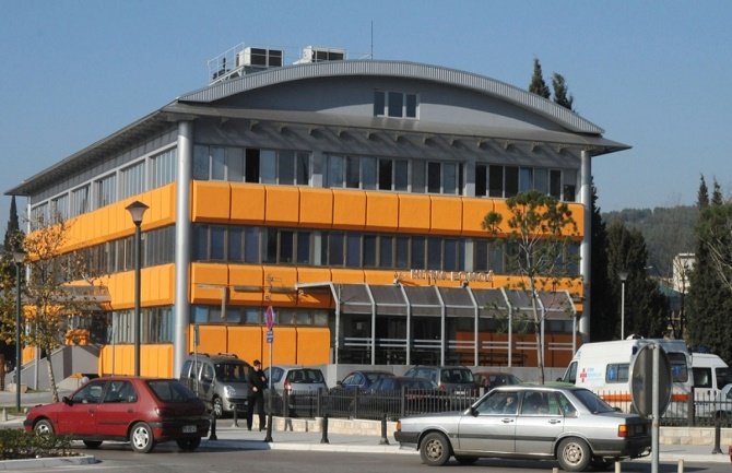 12 reanimobila Zavodu za hitnu medicinsku pomoć